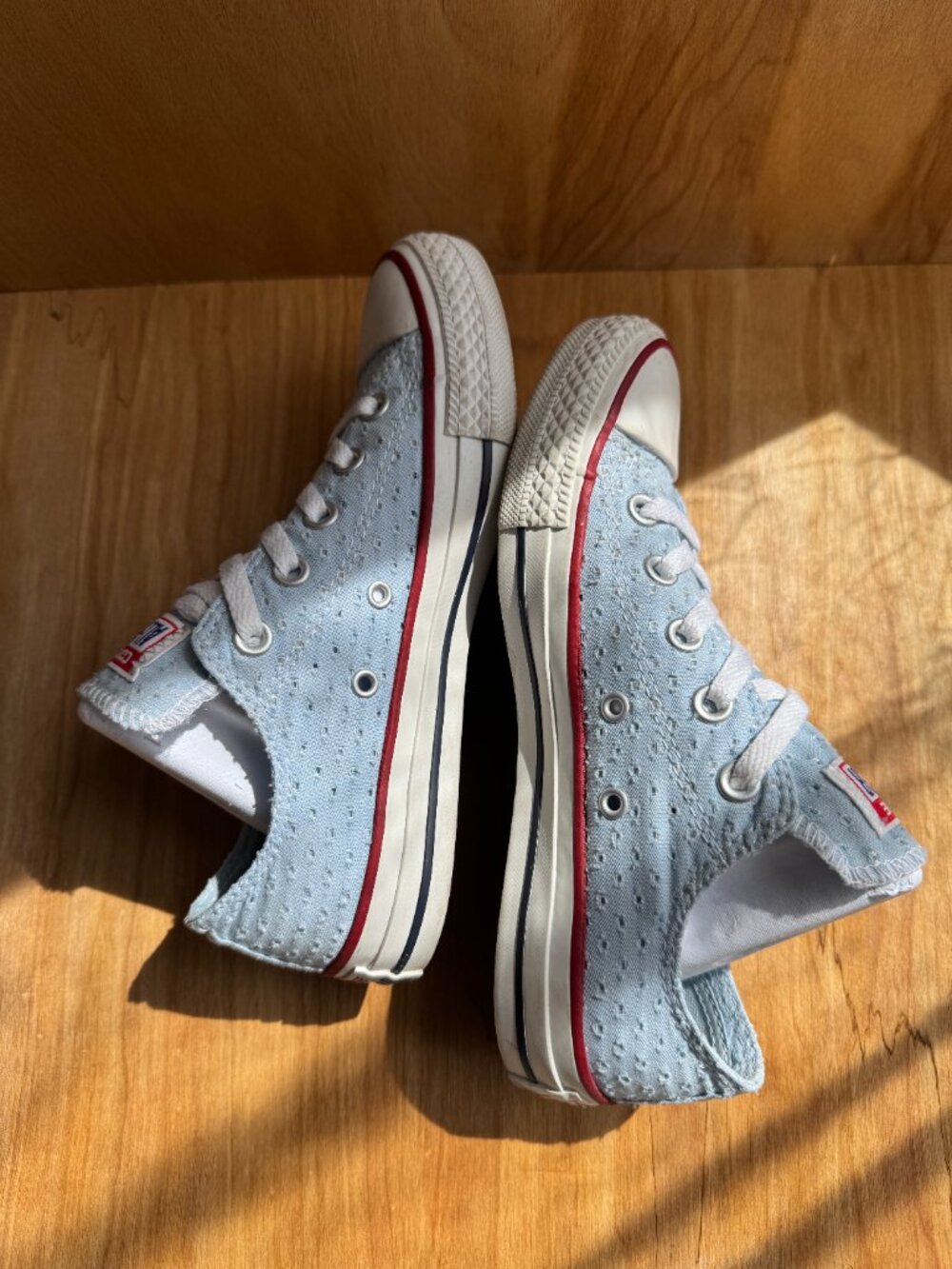 Converse Chuck Taylor Ox Eyelet Canvas Sneakers - Picture 10 of 15